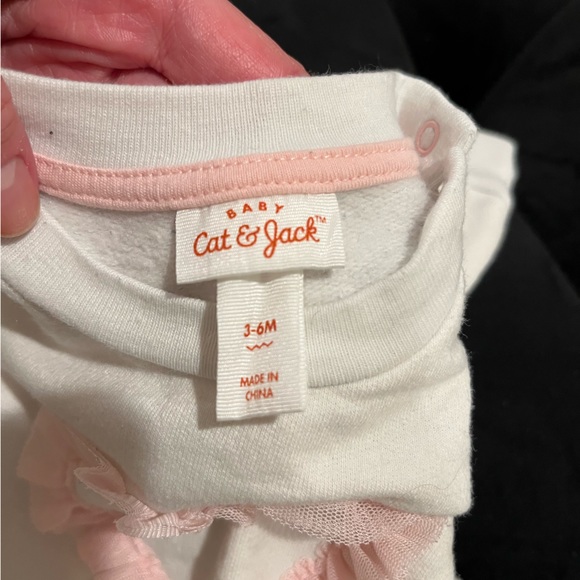 Baby Heart Sweatshirt - Picture 2 of 3